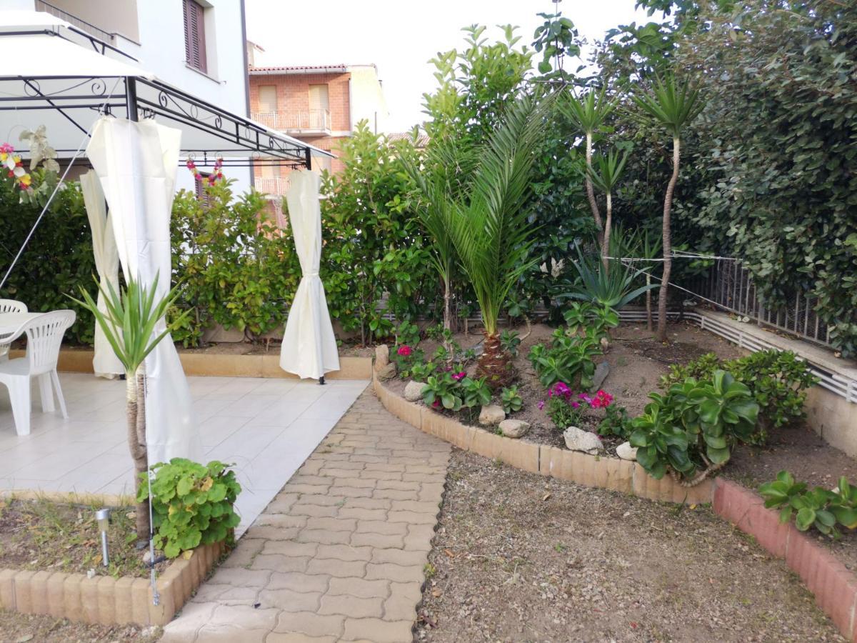 Valevalehome - Home Gallery With Fully Equipped Kitchen, Reserved Parking, Big Garden Олбия Екстериор снимка